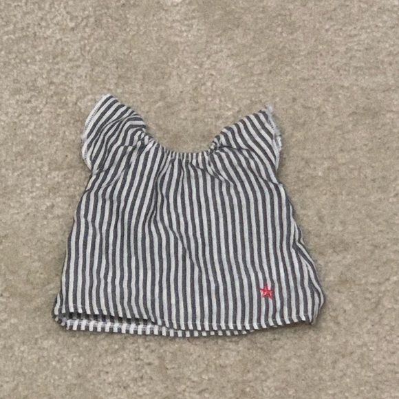 Minikane Doll + Clothes - Picture 4 of 6